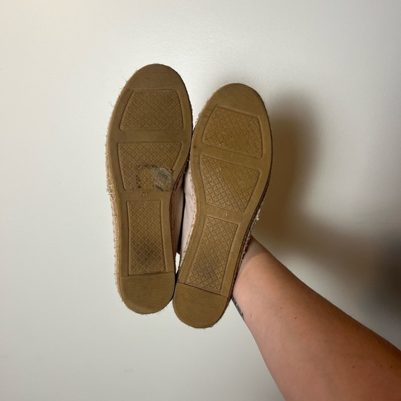 Tory Burch Poppy Espadrilles in Shell Pink/New Ivory | size 7 - Picture 7 of 7